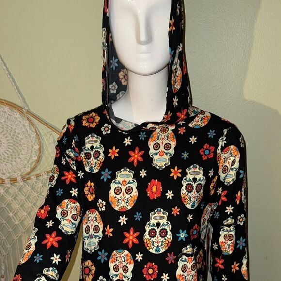 shosho sugar skull multicolored hooded  dress with long sleeves. - Picture 3 of 7